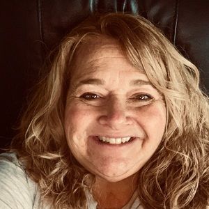 Meet your Posher, Sandy